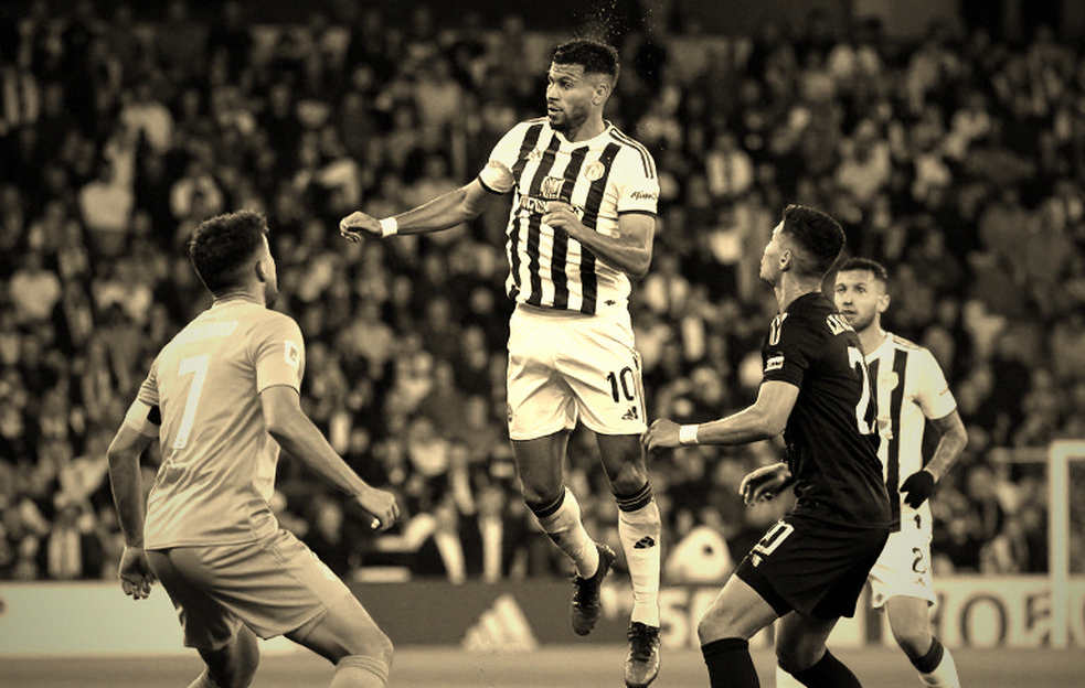The 17-Year-Old No.10: An Ankle, Mexico's Game Plan, and an Unfinished Spreadsheet The 17-Year-Old No.10: An Ankle, Mexico's Game Plan, and an Unfinished Spreadsheet