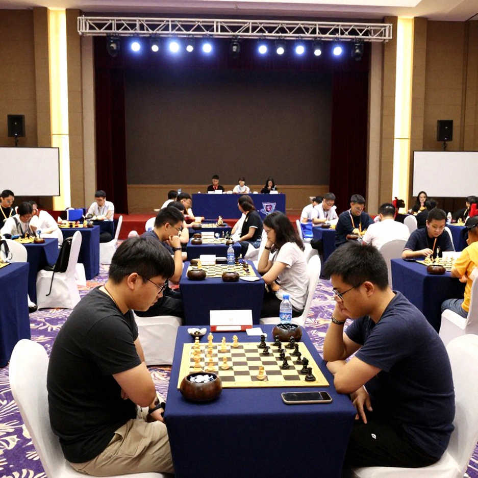 ChessBase Magazine #225: The Steel Cupboard's Echo and the Market for Training Material ChessBase Magazine #225: The Steel Cupboard's Echo and the Market for Training Material