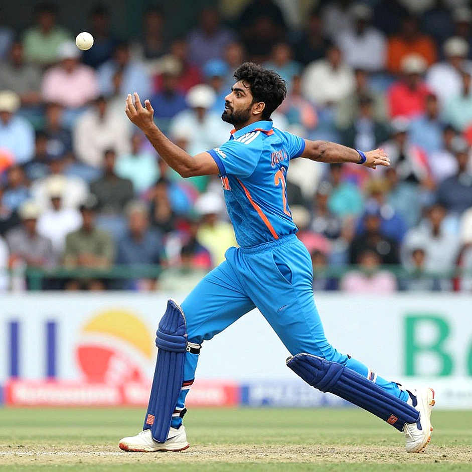 মাথায় আঘাতের চেয়ে বড় বাধা মাথার ভেতরের উদ্বেগ — স্মিথের কেস, কামিন্সের ভাষা এবং অস্ট্রেলিয়ার অদৃশ্য রিটায়ারমেন্ট ঘড়ি