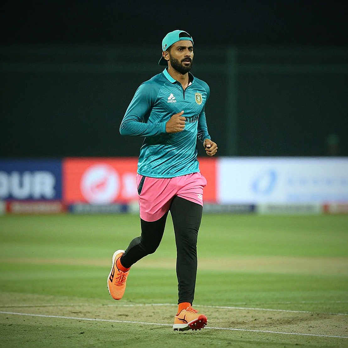 লাহোরের ছায়াহীন দুপুরে পাঁচটি নাম: পাকিস্তান যে প্রশ্নটি নিজেকেই করছে