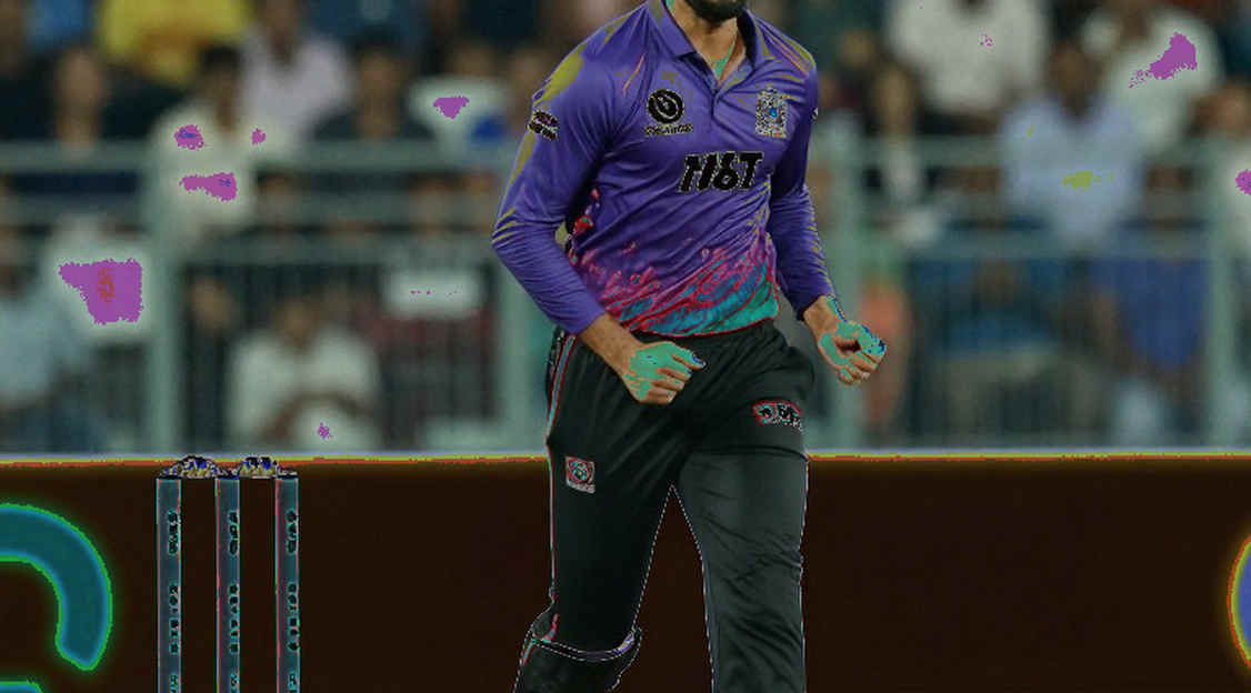 নীরবতার শব্দ: ক্রিকেটের অদৃশ্য শ্রমিকদের গল্প