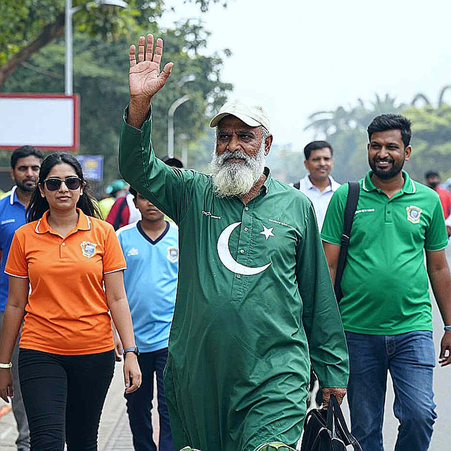 ১৪০+ ক্লাবের ভেতরের গল্প: টি-টোয়েন্টির রেকর্ডবুক যেভাবে বিশ্বায়নের সাক্ষী হয়ে উঠল ১৪০+ ক্লাবের ভেতরের গল্প: টি-টোয়েন্টির রেকর্ডবুক যেভাবে বিশ্বায়নের সাক্ষী হয়ে উঠল