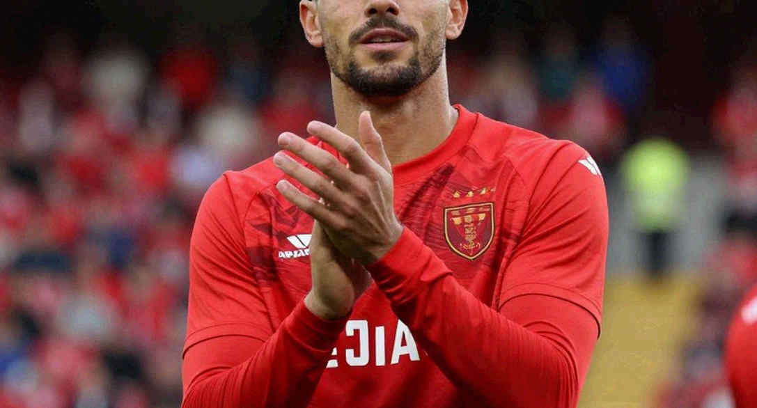 খালি গ্যালারি, একশো টিকিট আর ক্রোয়েশিয়ার শাস্তি: যে ম্যাচটা ফাঁকা স্টেডিয়ামে খেলা হবে খালি গ্যালারি, একশো টিকিট আর ক্রোয়েশিয়ার শাস্তি: যে ম্যাচটা ফাঁকা স্টেডিয়ামে খেলা হবে
