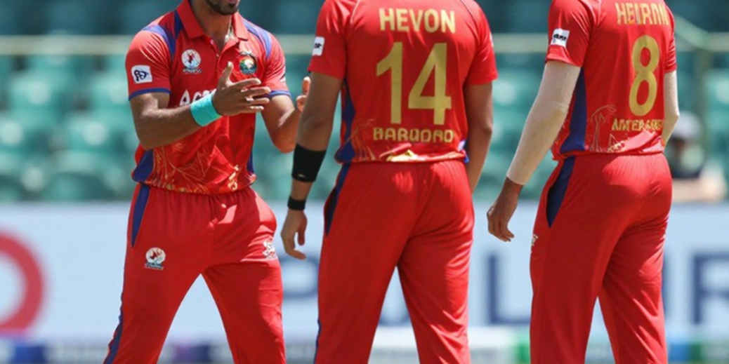 দ্বাদশ চেয়ার: ফিক্সচারের চাপ, বেঞ্চের গভীরতা আর খুলনার ওয়াচ পার্টি