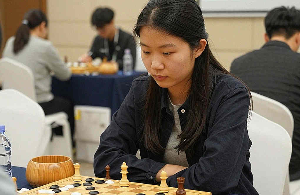 SCHACH থেকে CHESS INSIGHT: দাবা প্রকাশনার ভাষা-সীমানা, আর সেন্ট লুইসের চার লাখ ডলারের হিসাব SCHACH থেকে CHESS INSIGHT: দাবা প্রকাশনার ভাষা-সীমানা, আর সেন্ট লুইসের চার লাখ ডলারের হিসাব